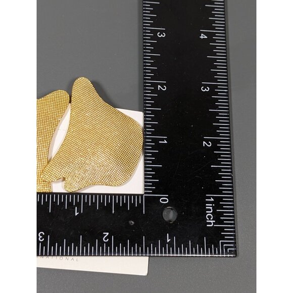 Vintage Karla Jordan Gold Tone Textured Asymmetrical Bold Clip Earrings Unique - Picture 7 of 7